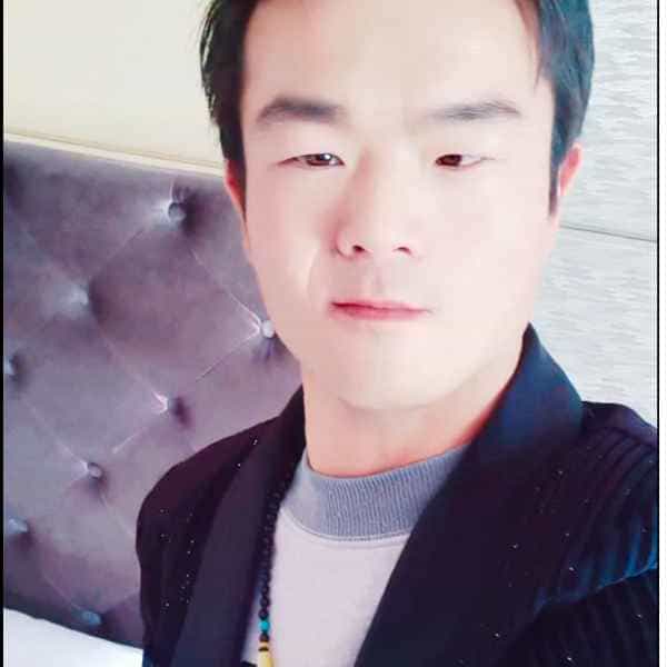 青海30岁单身帅哥真诚找对象-株洲征婚相亲网