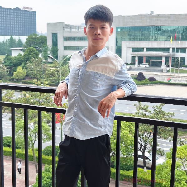 湖南28岁单身帅哥真诚找对象-株洲征婚相亲网