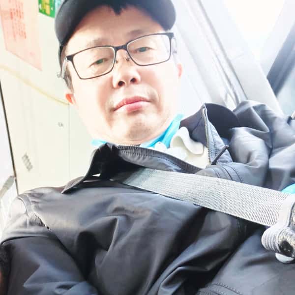 上海56岁单身帅哥真诚找对象-株洲征婚相亲网