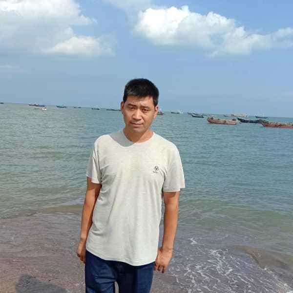 44岁岁辽宁单身帅哥 - 株洲吉缘网