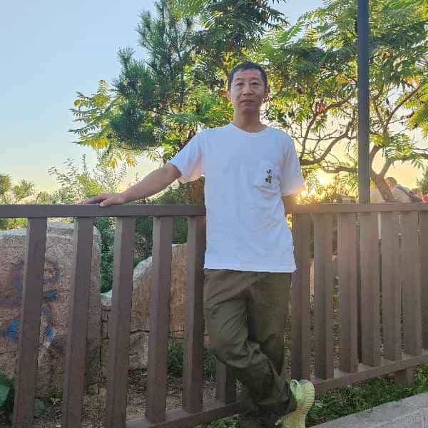 47岁岁辽宁单身帅哥 - 株洲吉缘网